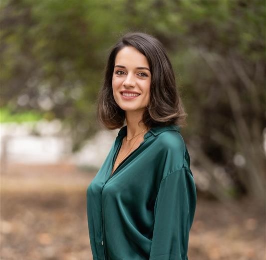 Meet Dr. Anna Tosti, Periodontist in Naples FL Meet Dr. Anna Tosti, Periodontist in Naples FL